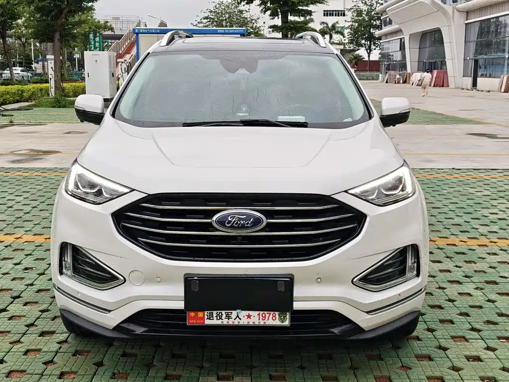 Ford Edge 2021 — фото 2