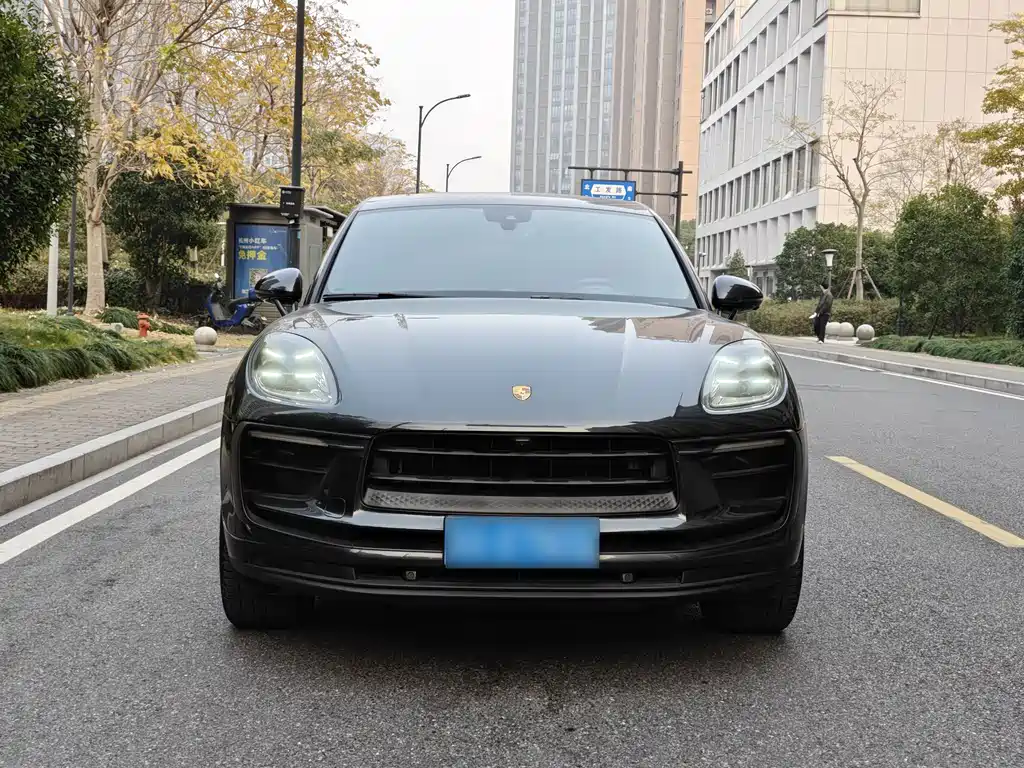 Porsche Macan 2023 — фото 2