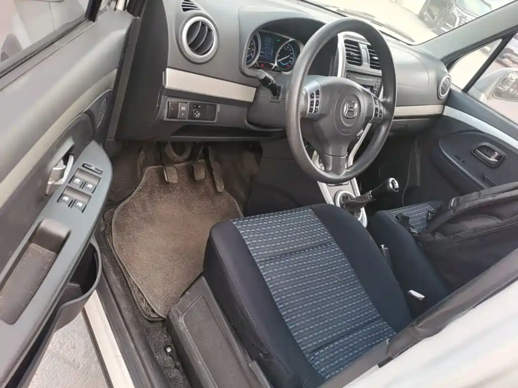 Suzuki Wagon R X5 2015 — фото 16