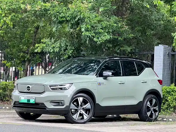 Volvo XC40 2022