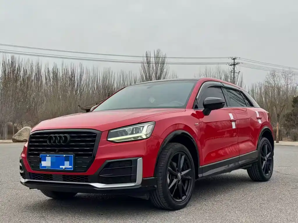 Audi Q2L 2020