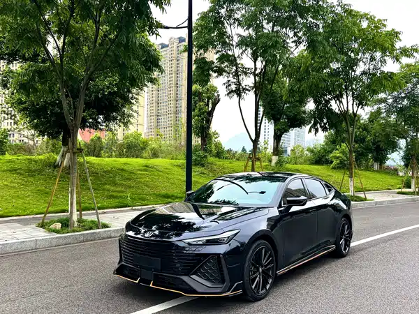 Changan UNI-V 2022