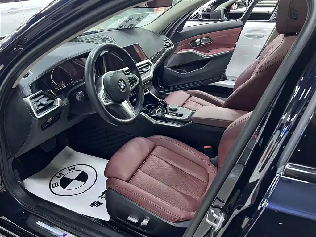 BMW 3 Series 2022 — фото 11