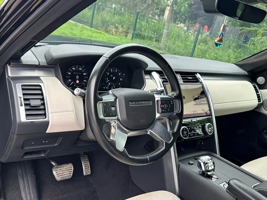 Land Rover Discovery 2022 — фото 12