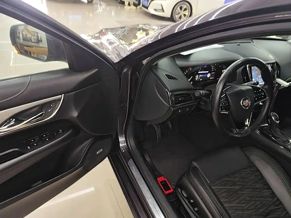 Cadillac ATS-L 2016 — фото 16