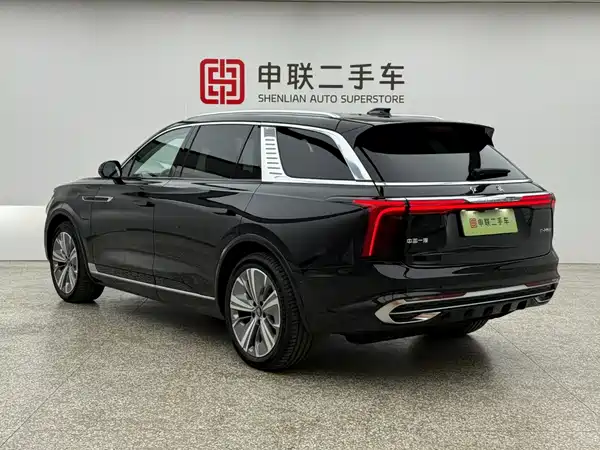 Hongqi E-HS9 2023
