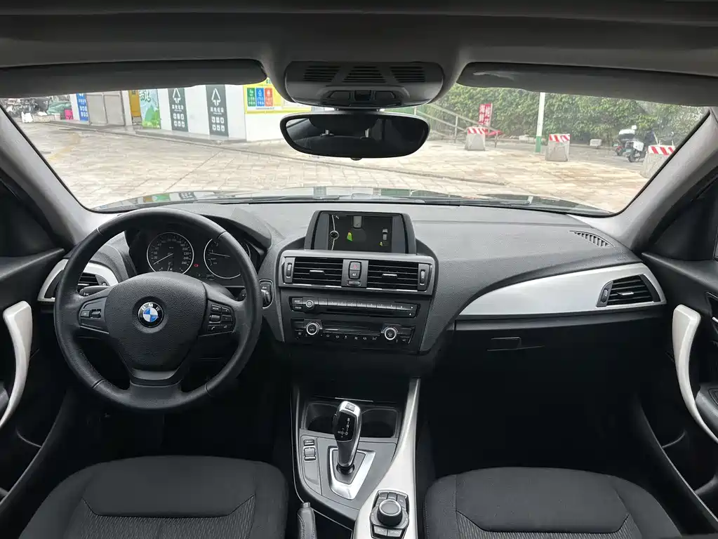 BMW 1 Series 2014 — фото 10