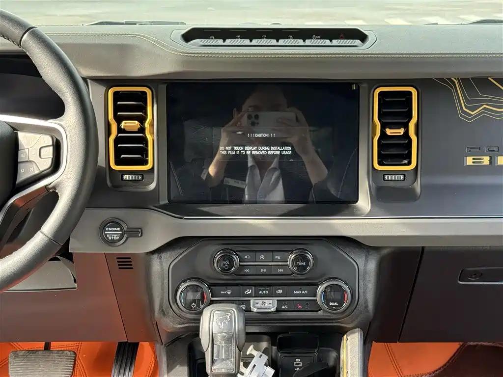 Ford Bronco 2024 — фото 10