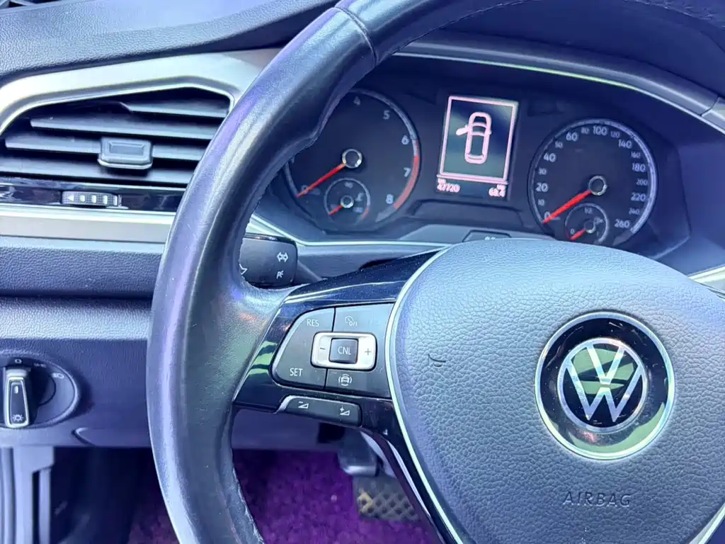 Volkswagen T-Roc 2022 — фото 19