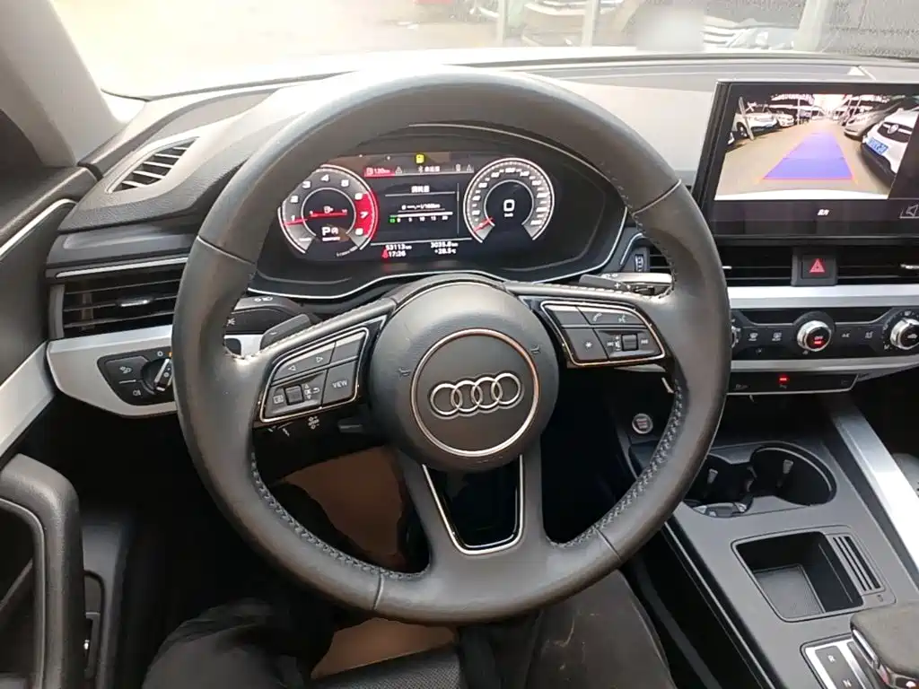 Audi A4L 2021 — фото 11