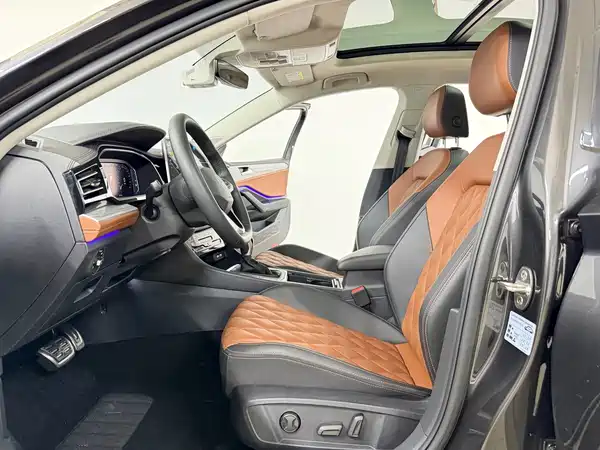 Volkswagen Sagitar 2022