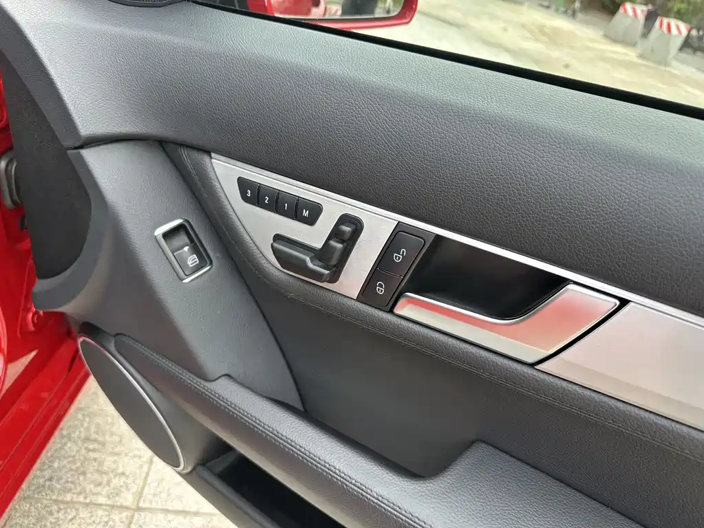 Mercedes-Benz C-Class 2013 — фото 11