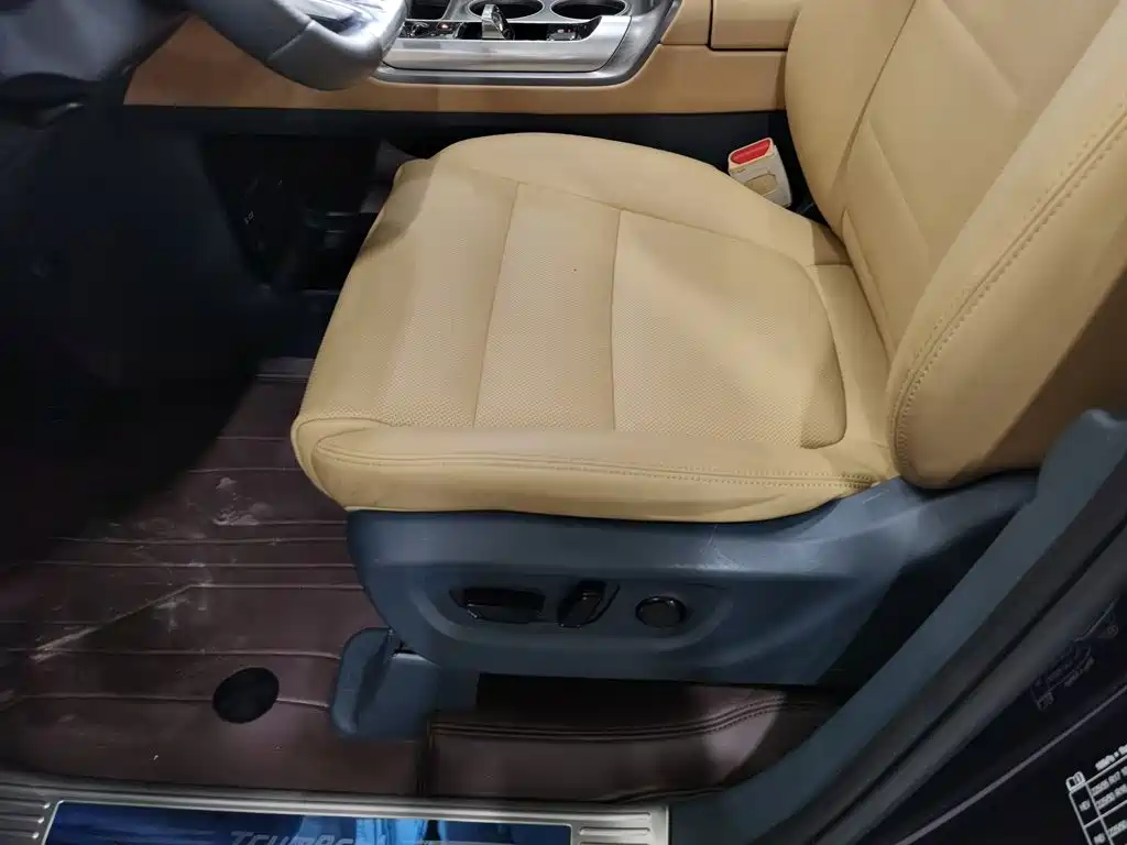 GAC Trumpchi E8 PHEV 2024 — фото 20
