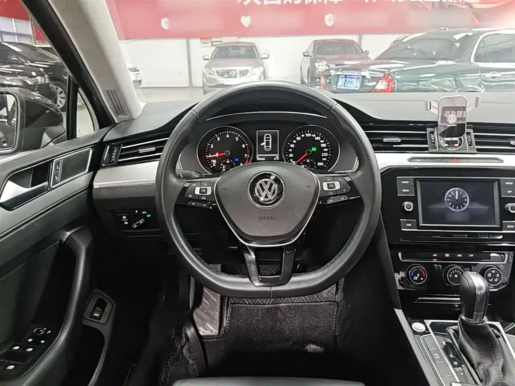 Volkswagen Magotan 2017 — фото 11