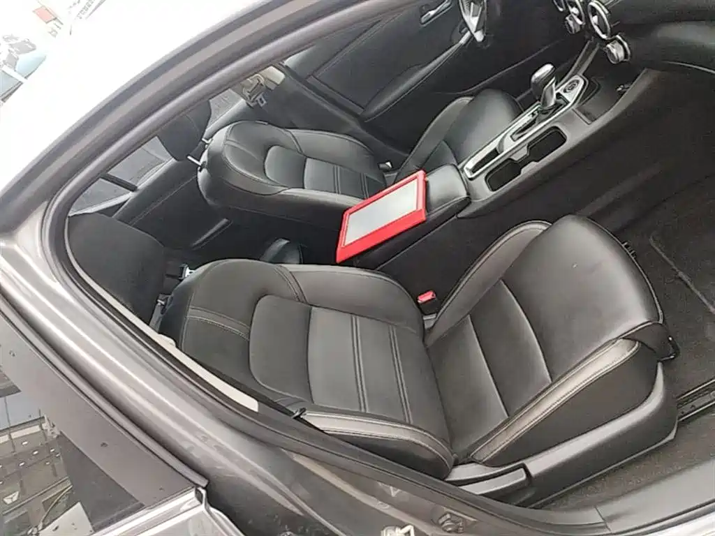 Nissan Sylphy 2019 — фото 25