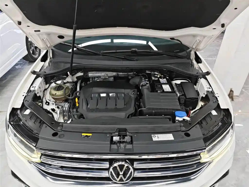 Volkswagen Tiguan L 2021 — фото 20