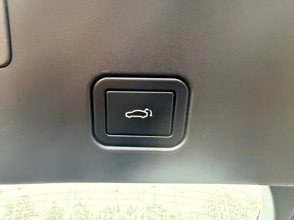 Changan UNI-V 2025 — фото 32