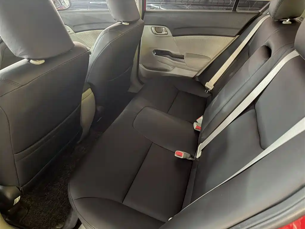 Honda Civic 2014 — фото 14