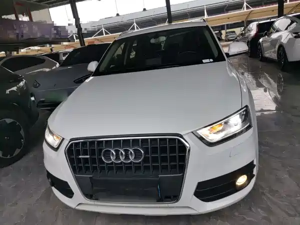 Audi Q3 2015