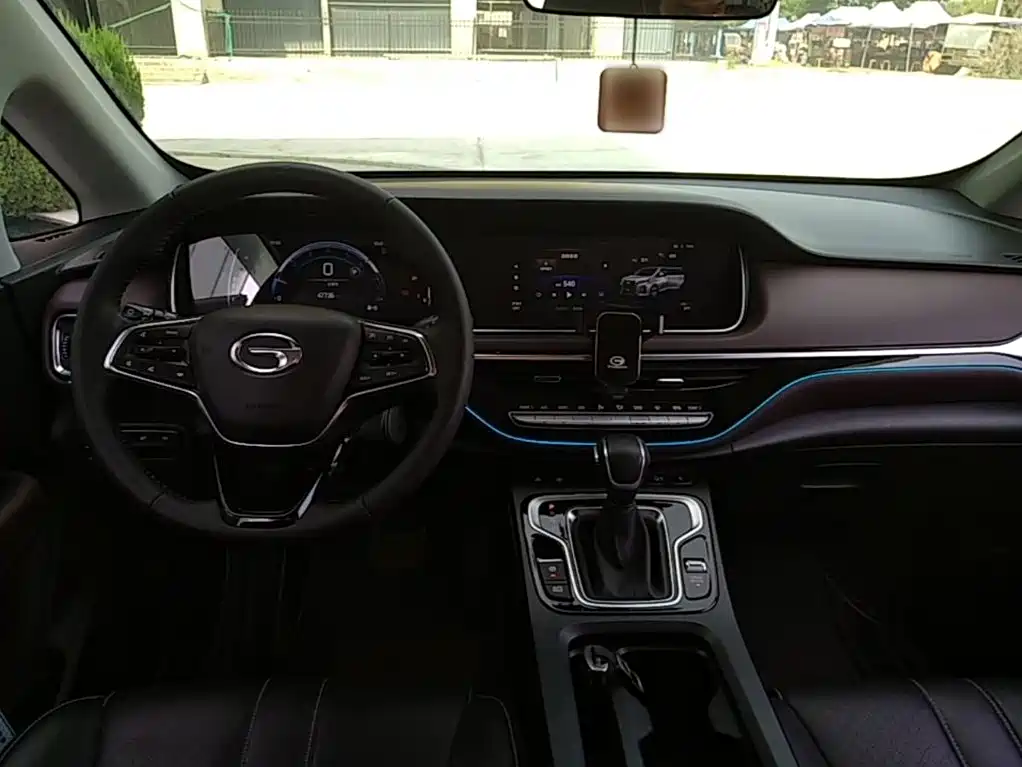 GAC Trumpchi M6 2021 — фото 10