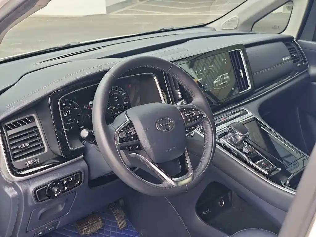 GAC Motor Trumpchi M8 2021 — фото 12