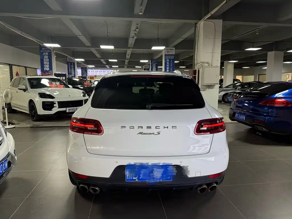Porsche Macan 2014