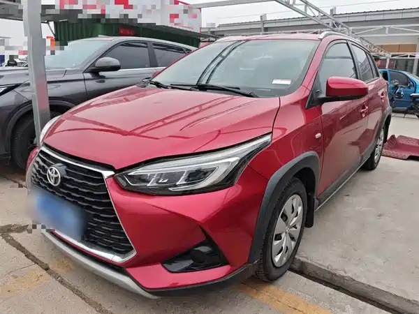 Toyota Yaris L 2021