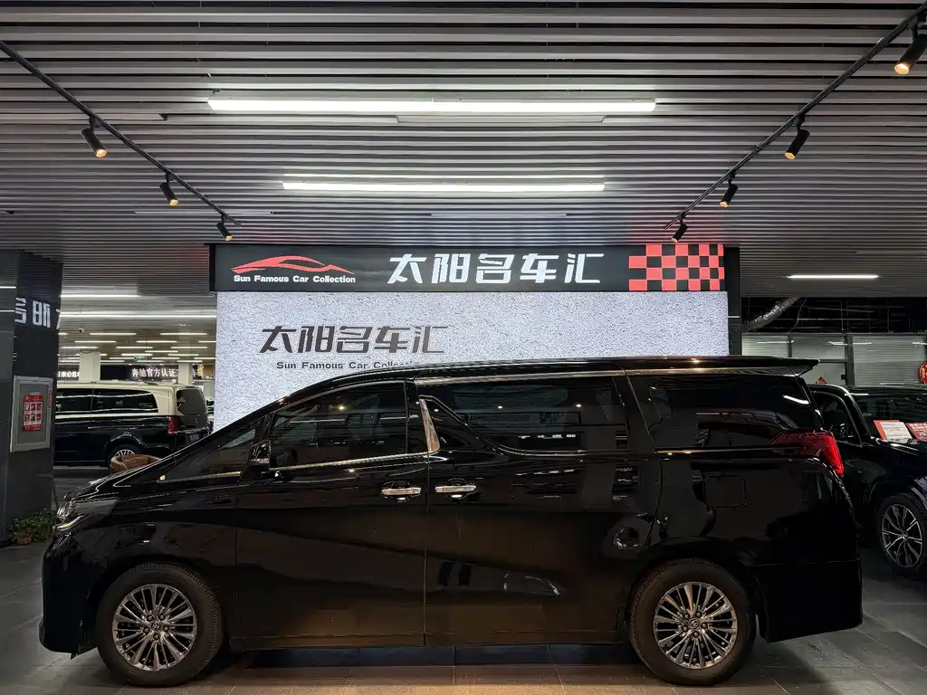 Toyota Alphard 2019 — фото 4