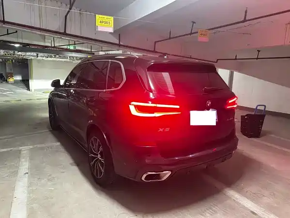 BMW X5 2023