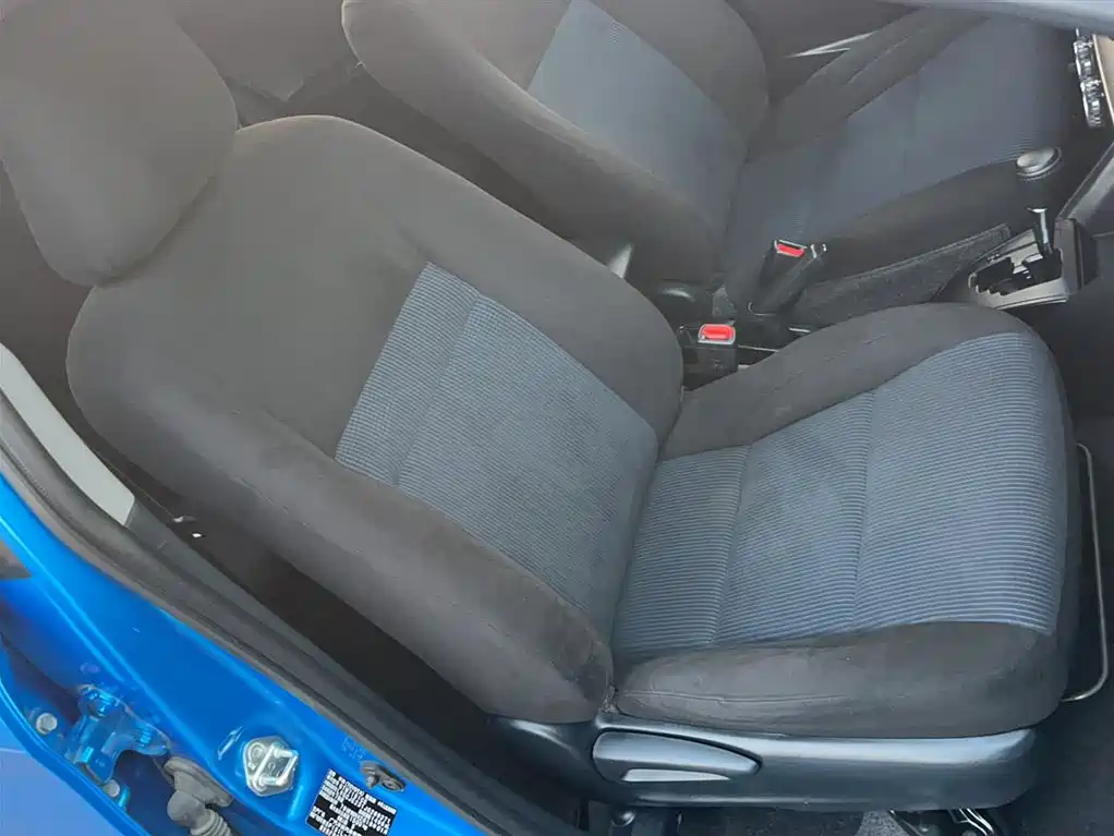 Toyota Yaris L 2018 — фото 19
