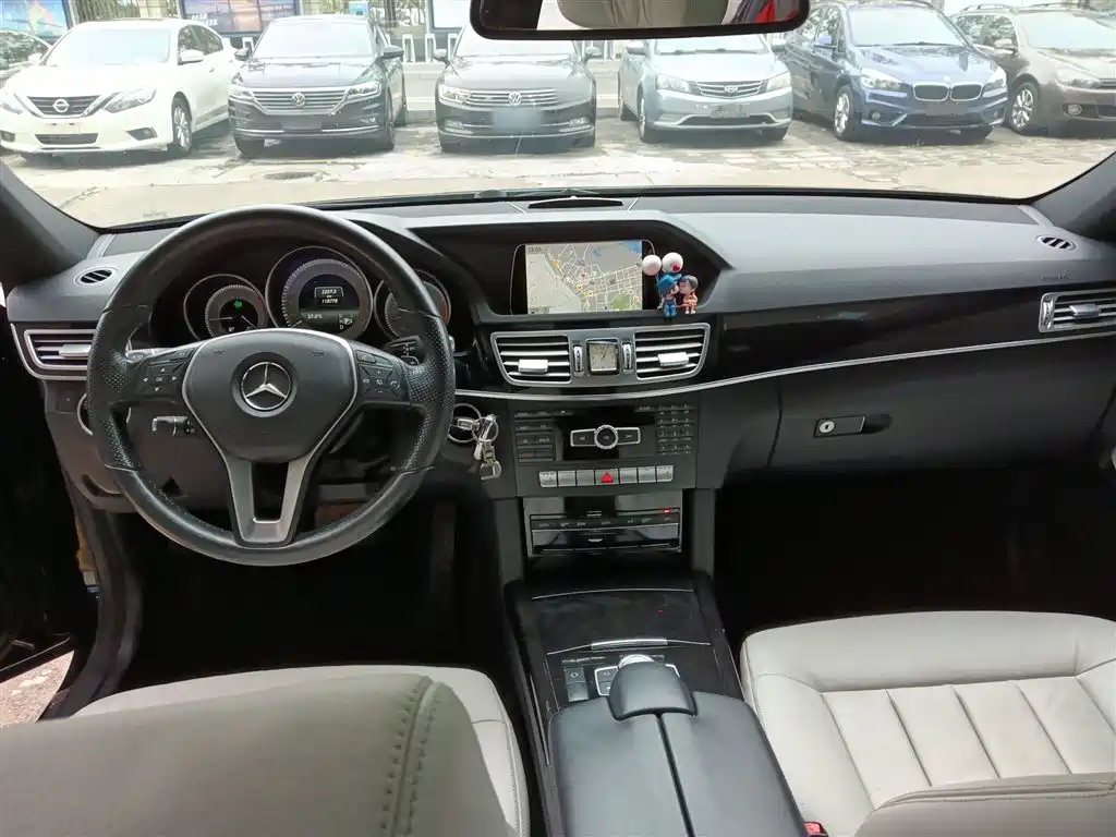 Mercedes-Benz E-Class 2014 — фото 10