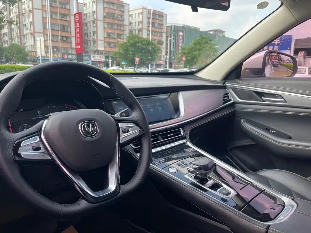 Changan CS85 COUPE 2020 — фото 16