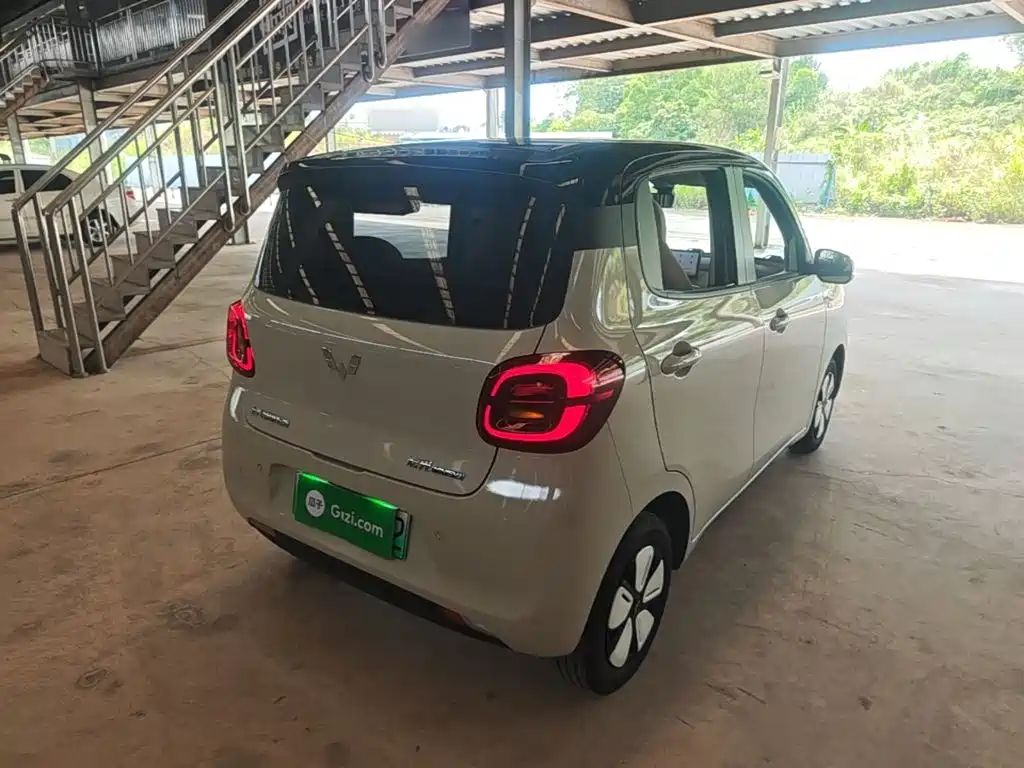 Wuling Hongguang MINIEV 2025