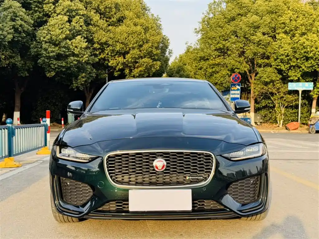 Jaguar XEL 2023 — фото 24