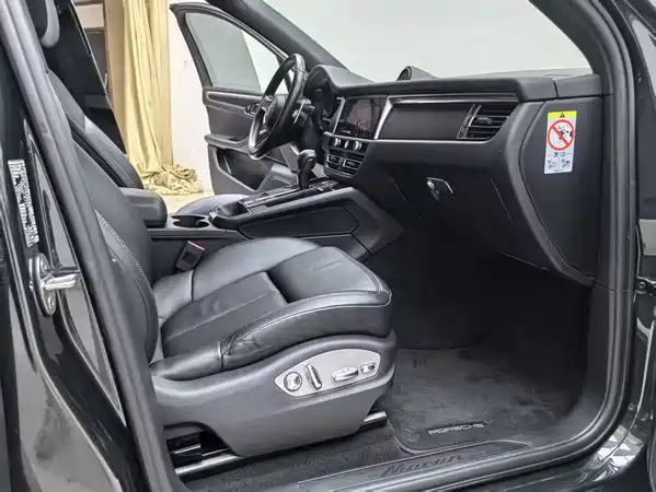 Porsche Macan 2023
