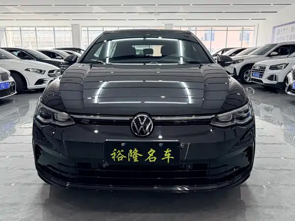 Volkswagen Golf 2022