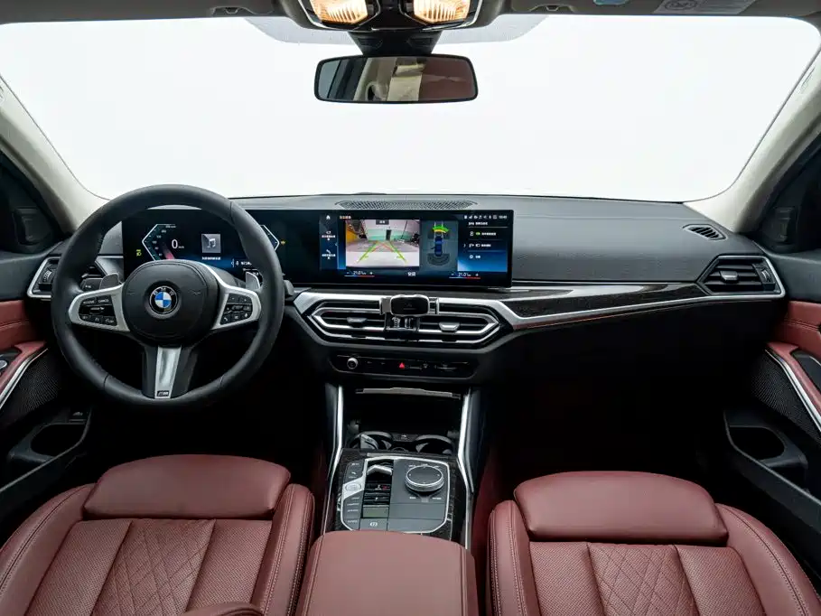 BMW 3 Series 2023 — фото 14