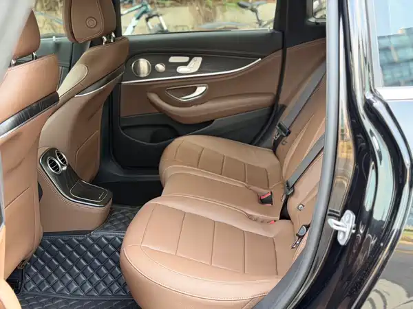 Mercedes-Benz E-Class 2024