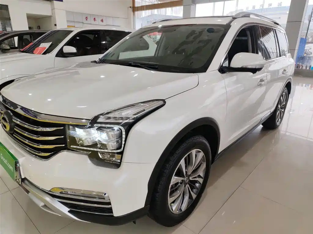 GAC Motor Trumpchi GS8 2017 — фото 1