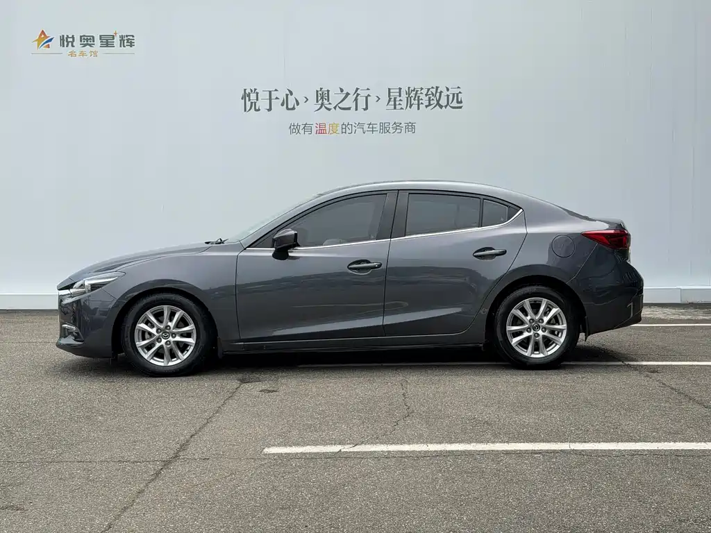 Mazda 3 Axela 2018 — фото 3