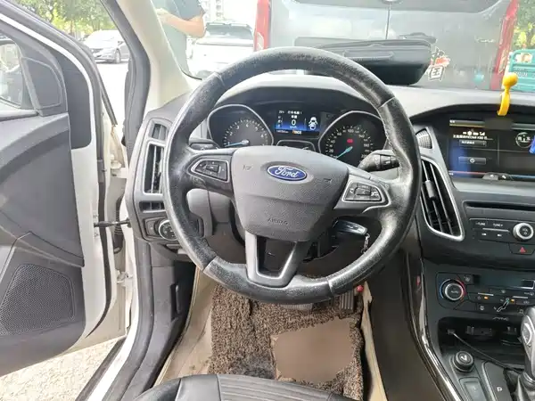 Ford Focus 2015