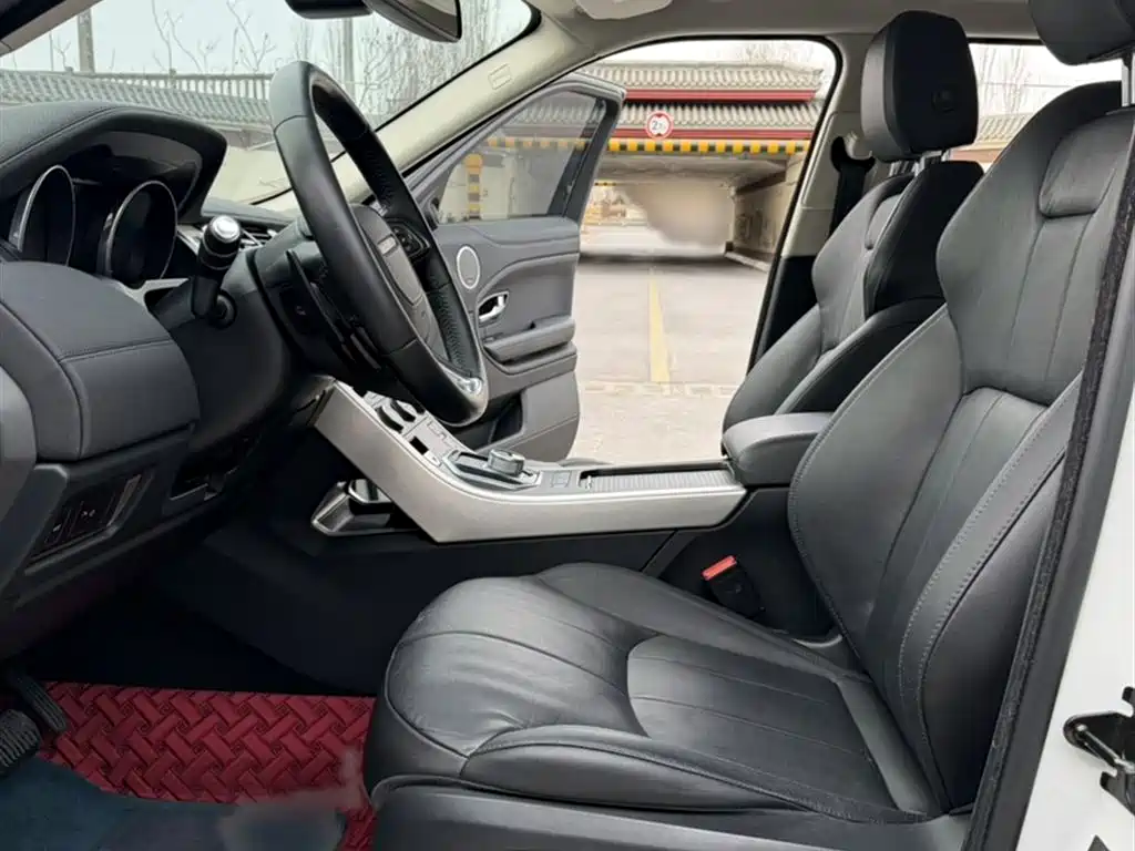 Land Rover Evoque 2016 — фото 11