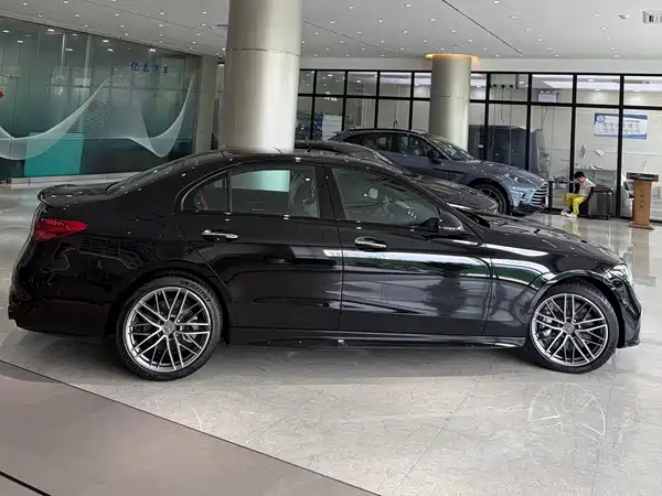 Mercedes-Benz C-Class AMG 2025