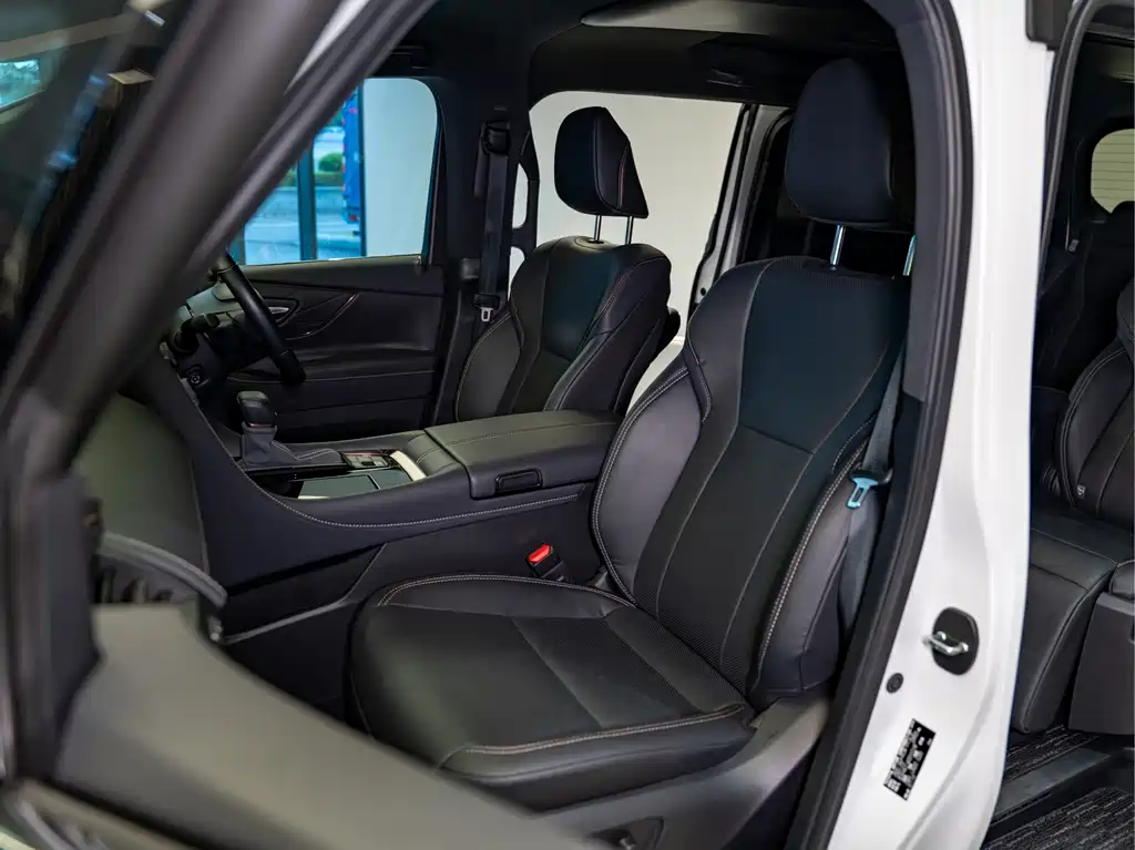 Toyota Alphard 2025 — фото 10