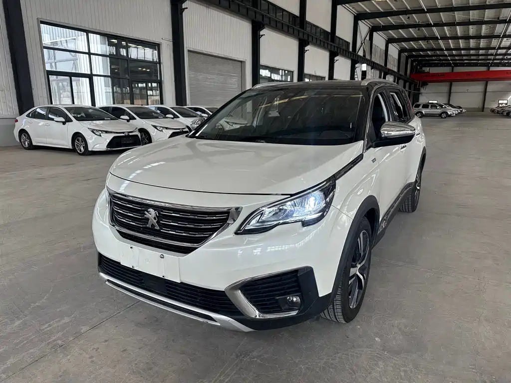 Peugeot 5008 2017 — фото 1