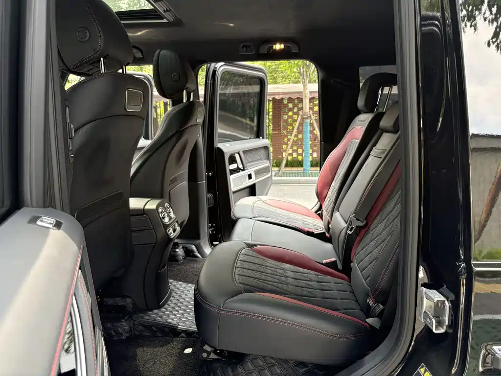 Mercedes-Benz G-Class 2023 — фото 10