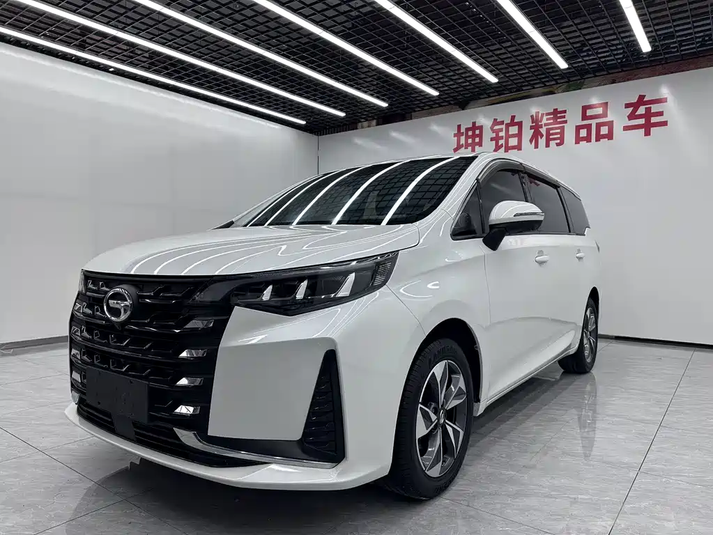GAC Trumpchi M6 2022 — фото 1