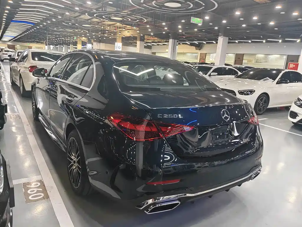 Mercedes-Benz C-Class 2025 — фото 19