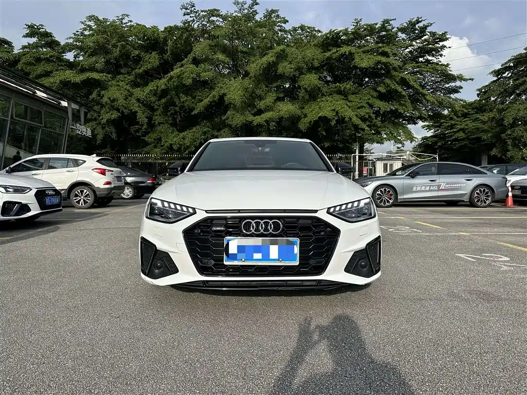 Audi A4L 2023
