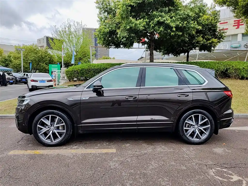 Volkswagen Touareg 2020 — фото 3